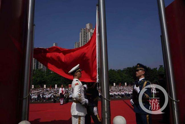 为什么有得人说，孩子还在腿肚子里面呢，是啥意思？
